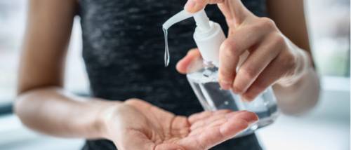 5 Harmful Side Effects of Hand Sanitizer on Your Skin